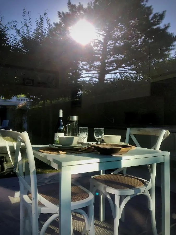 Gardenhouse 'The Block' - Ostend - Private Garden - Ir Cabine - Ac 0*,  Belgien